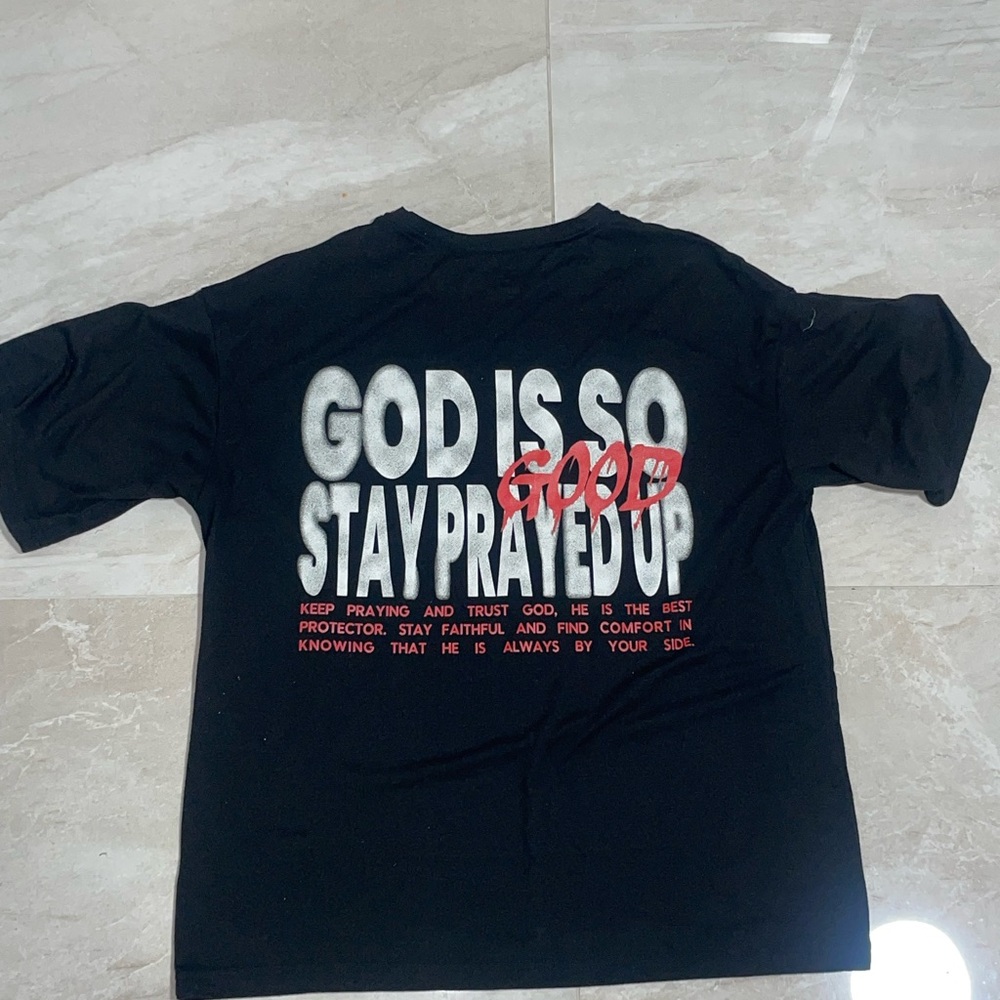Black Christian tee Size M